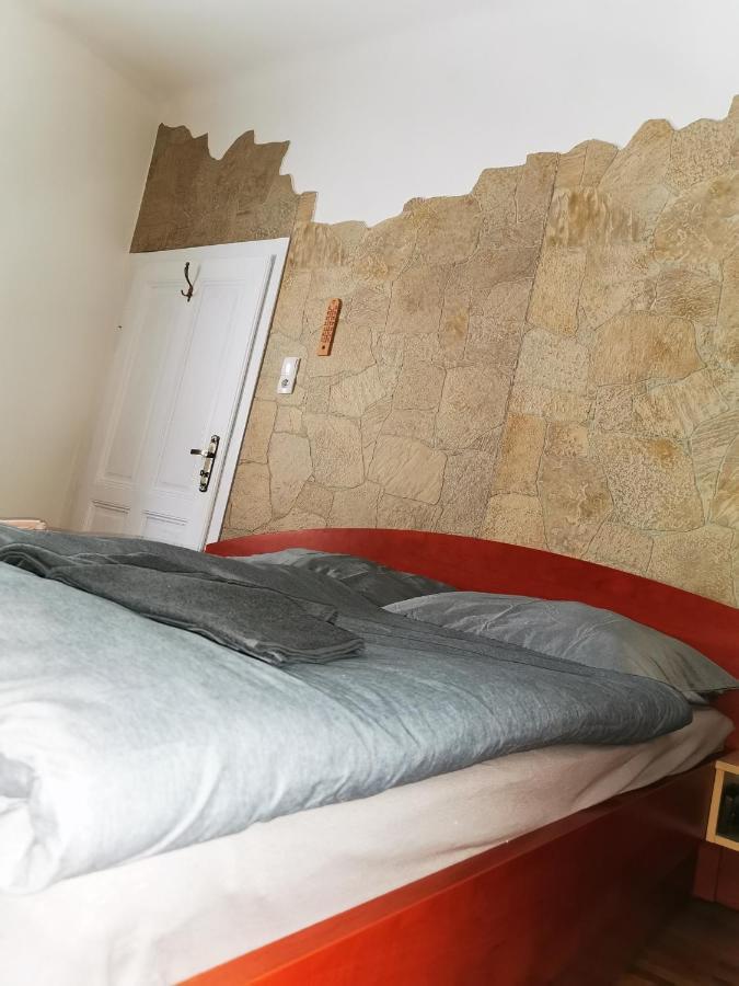 Lehel Apartman Кестели Екстериор снимка